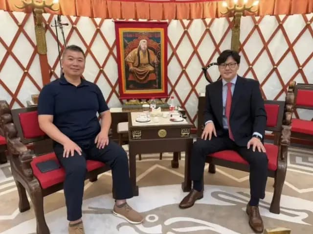 展望学院、中国文化产业促进会产业投资分会代表访问蒙古国驻华大使馆,就中蒙文化教育交流及产业合作开展座谈